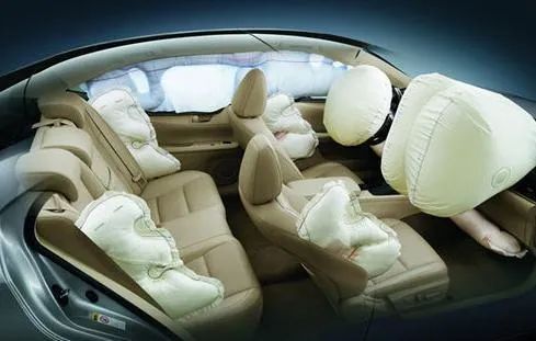 车辆安全气囊故障灯亮怎么回事,安全气囊故障灯亮怎能手动清除