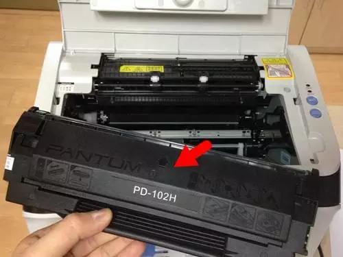 打印机卡纸太严重堵上怎么取出纸,打印机如何清除卡纸