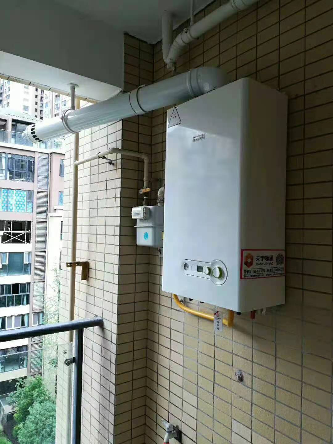 燃气壁挂炉与电壁挂炉比较,壁挂炉和燃气热水器哪个划算