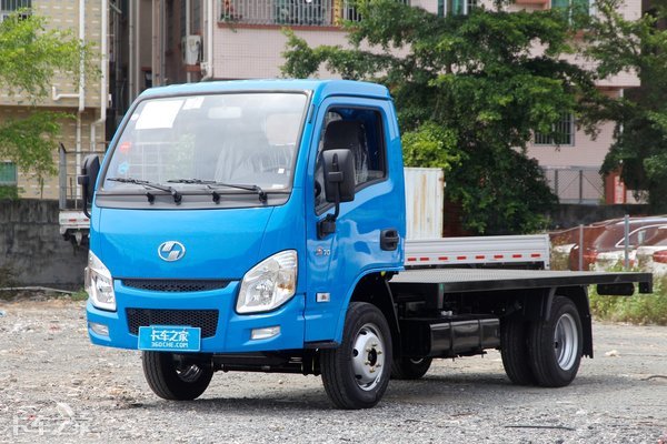 113马力+4.05米长货箱，跃进小福星S70小卡不一般