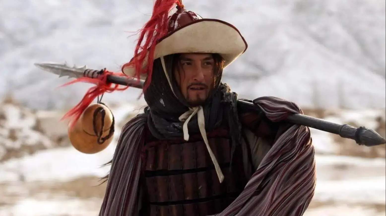 凯丰批评毛*东泽**指挥打仗靠三国演义，其实还有水浒传