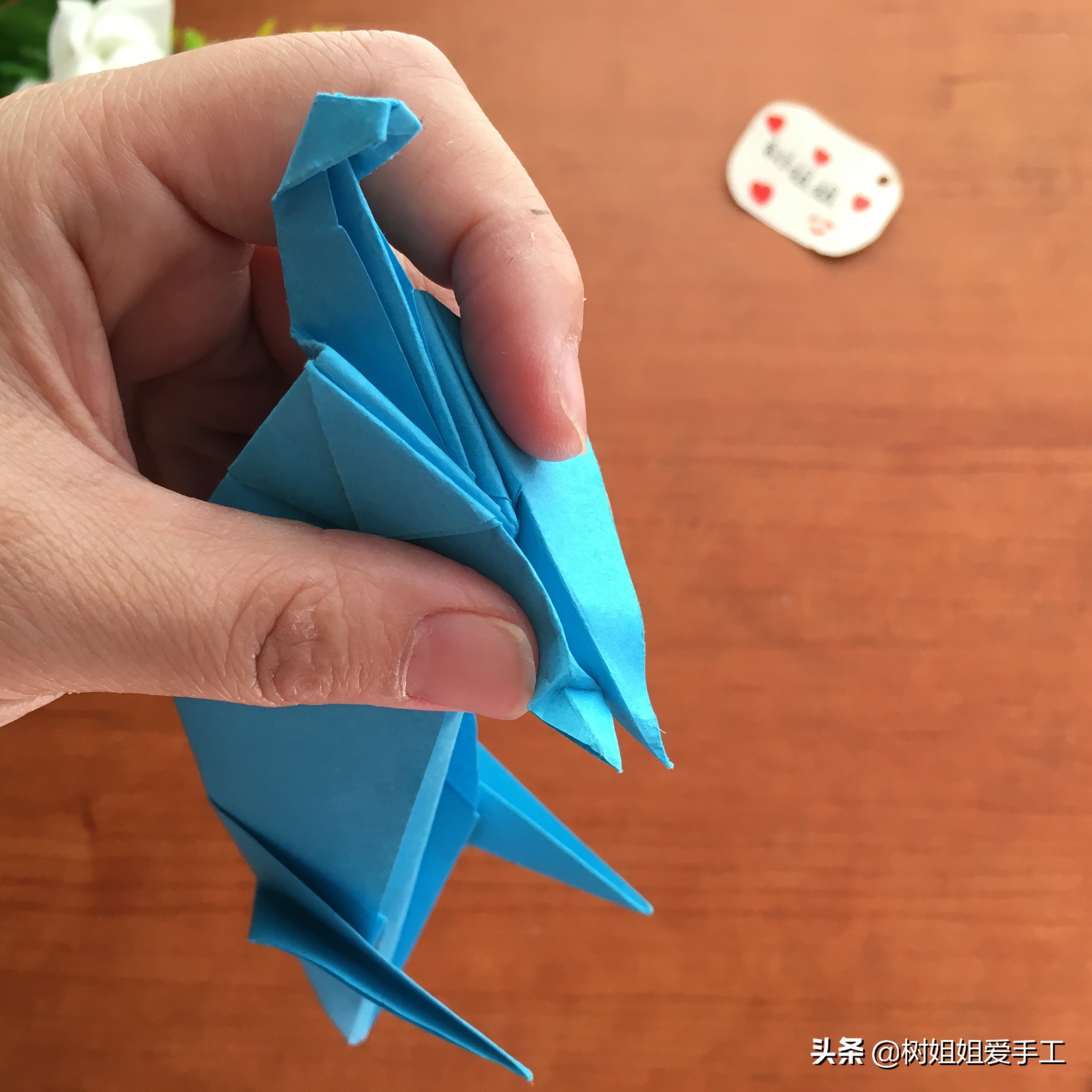 动物折纸：剑龙，一种巨大的草食性恐龙