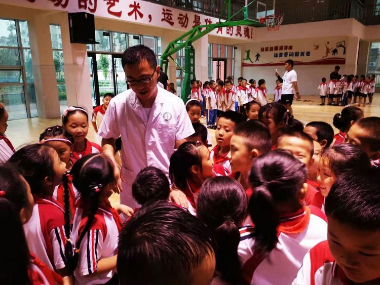 足球校园艺术节,东平县第一届校园足球联赛