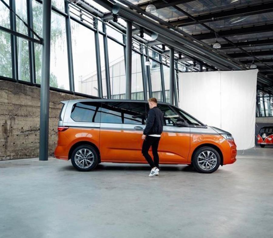 大众商务车7座迈特威自动门操作,大众七座迈特威内饰