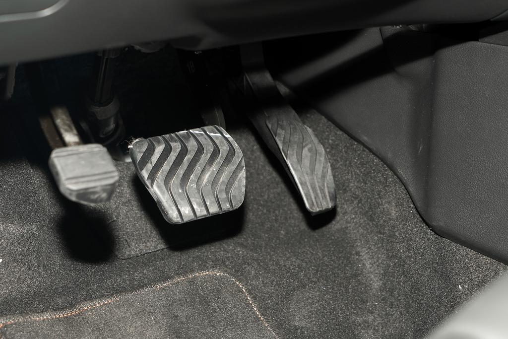 日产轩逸2013年还能卖多少钱,19年日产轩逸现在卖多少钱