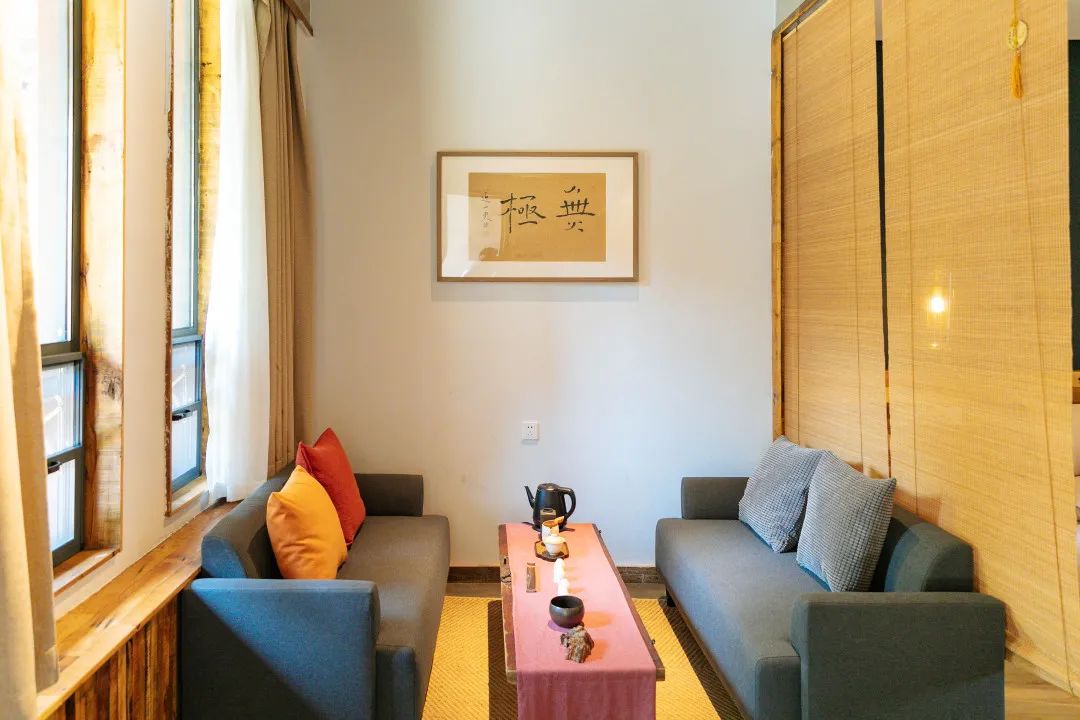 閮戝寳鍙ら晣灏忛櫌,閮戝寳涓紡灏忛櫌