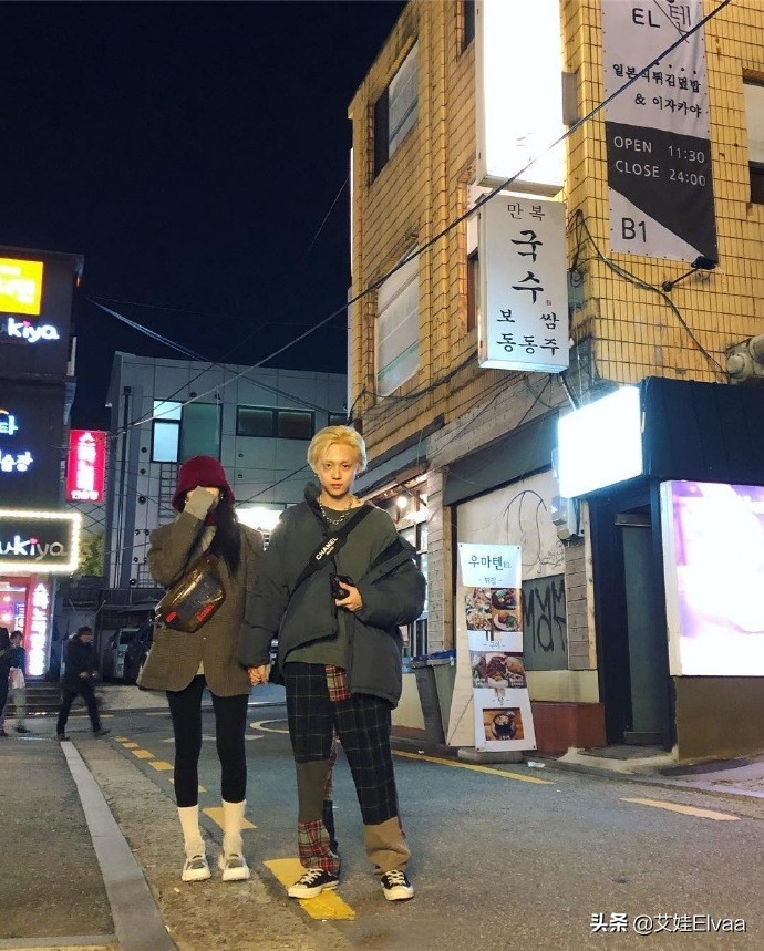 金泫雅私下穿搭 (金泫雅在综艺跳im not cool野马舞)