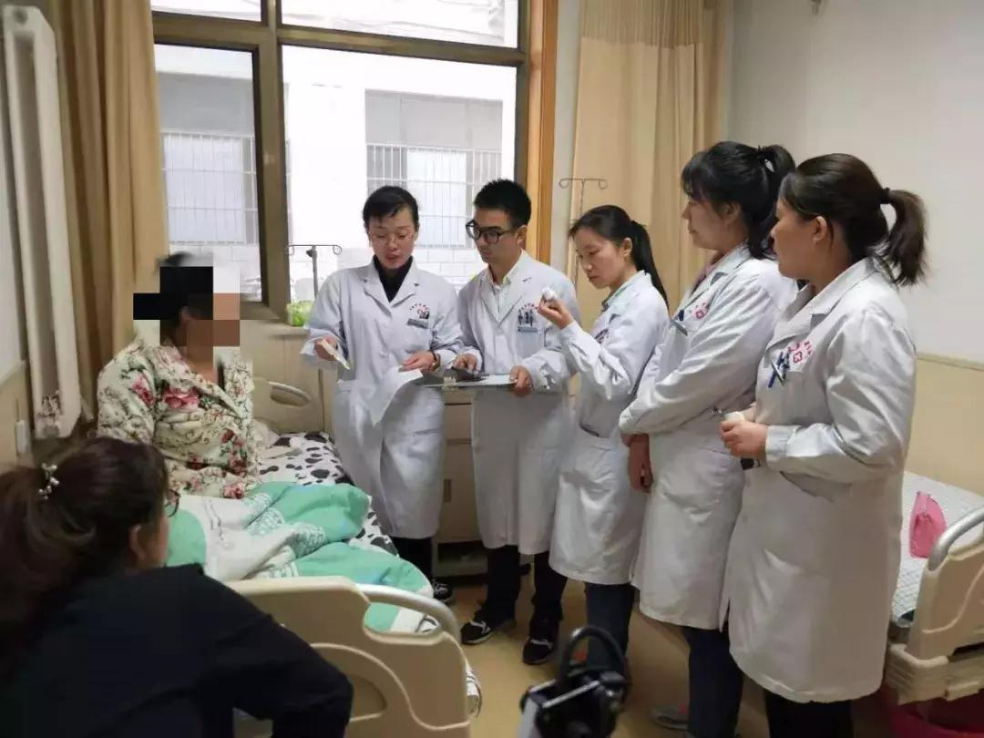 「晋医堂」人老腿先衰外邪侵袭专挑体虚者