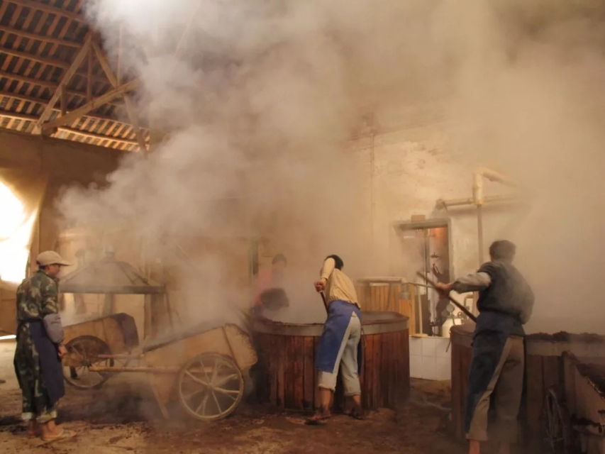 酱香酒有苦味怎么回事,酱香酒有酸臭味