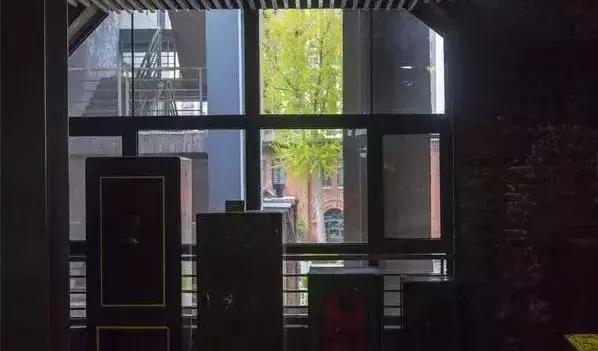 启新1889老而不衰,旧物的工业风时尚正流行