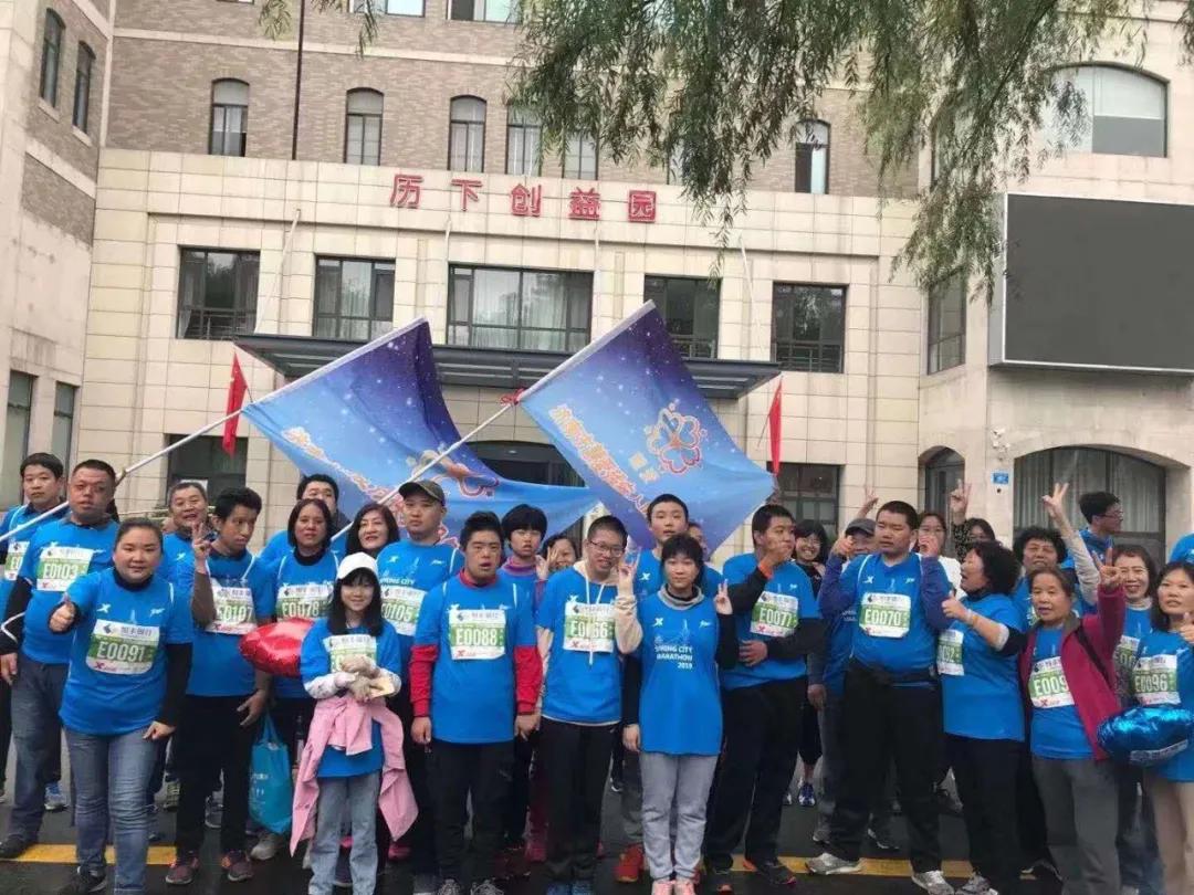 山东，拉扯两个特殊孩子的单亲妈妈病倒入院，一场爱心接力赛上演