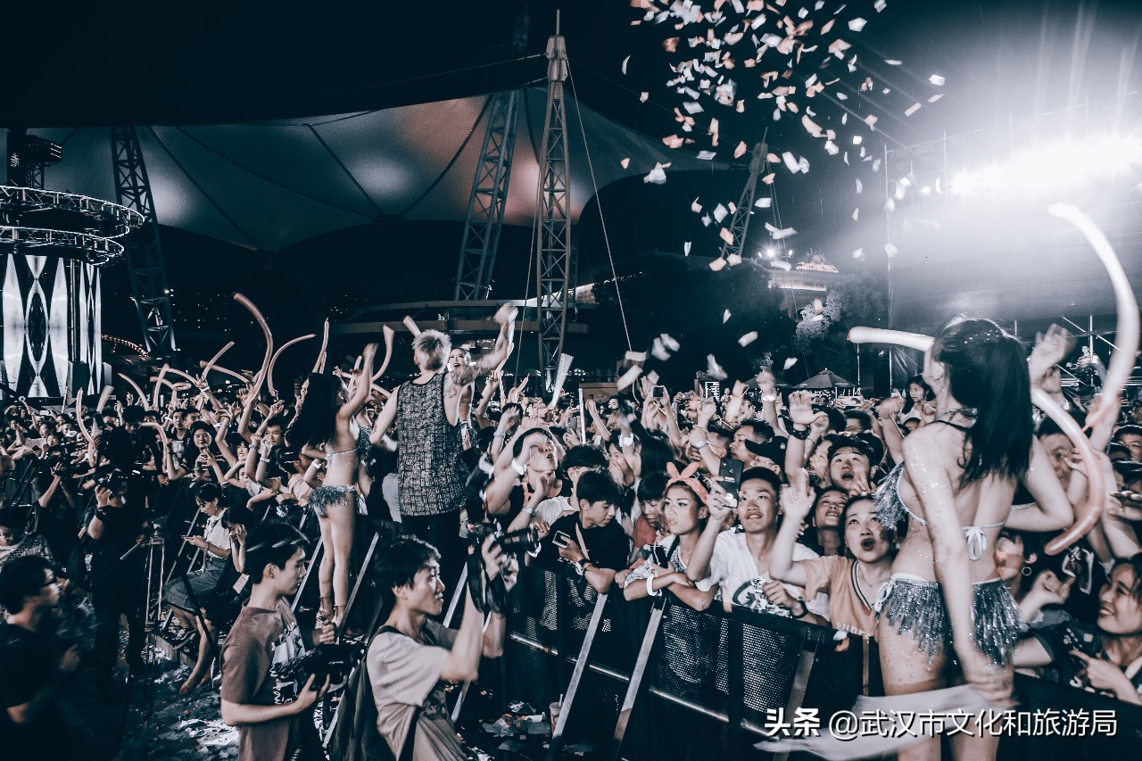 武汉电音节2019欢乐谷黄明昊,武汉玛雅电音节黄明昊