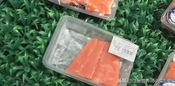 买三文鱼会少称吗,三文鱼买多大的划算