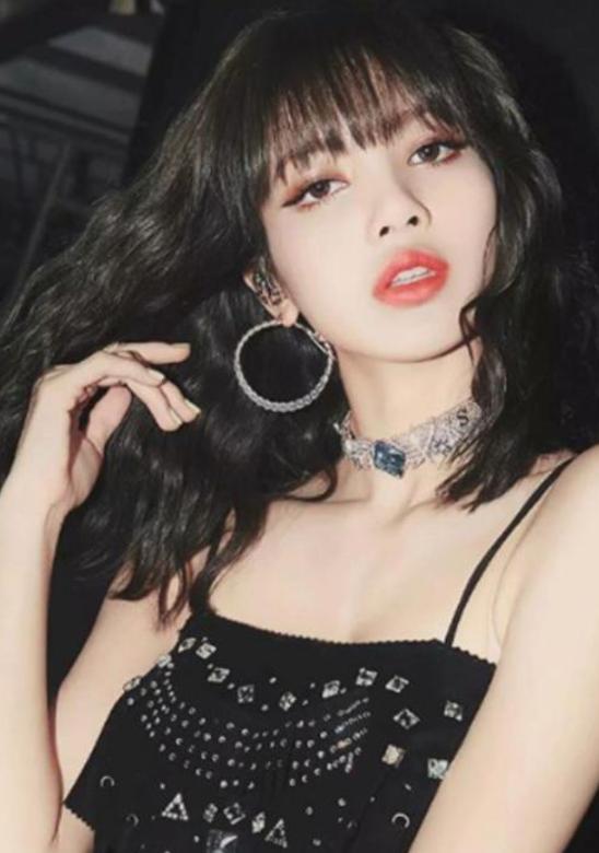 走亲访友怕“撞发”？丢掉“羊毛卷”换“梅花烫”，赚足回头率