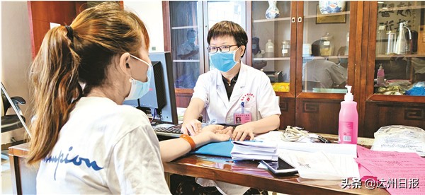 用一颗医者的赤诚之心服务患者——专访达州名中医文曦娜