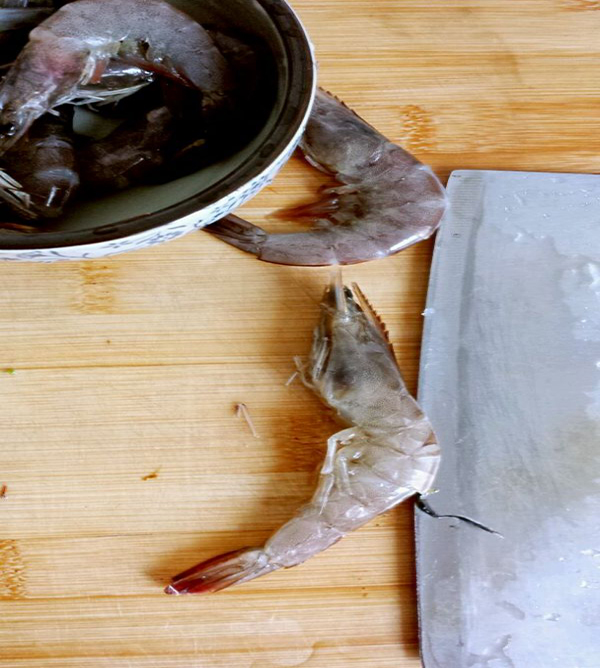 在家自己也能做出美味麻辣香锅,在家怎么自制美味的麻辣香锅