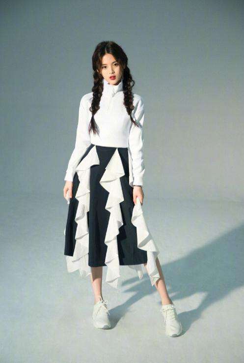 浪漫满屋翻拍中国版杨超越主演,浪漫满屋杨超越宋慧乔