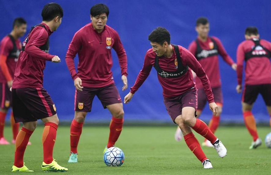 假如c罗和梅西加入国足,假如国足归化了特谢拉