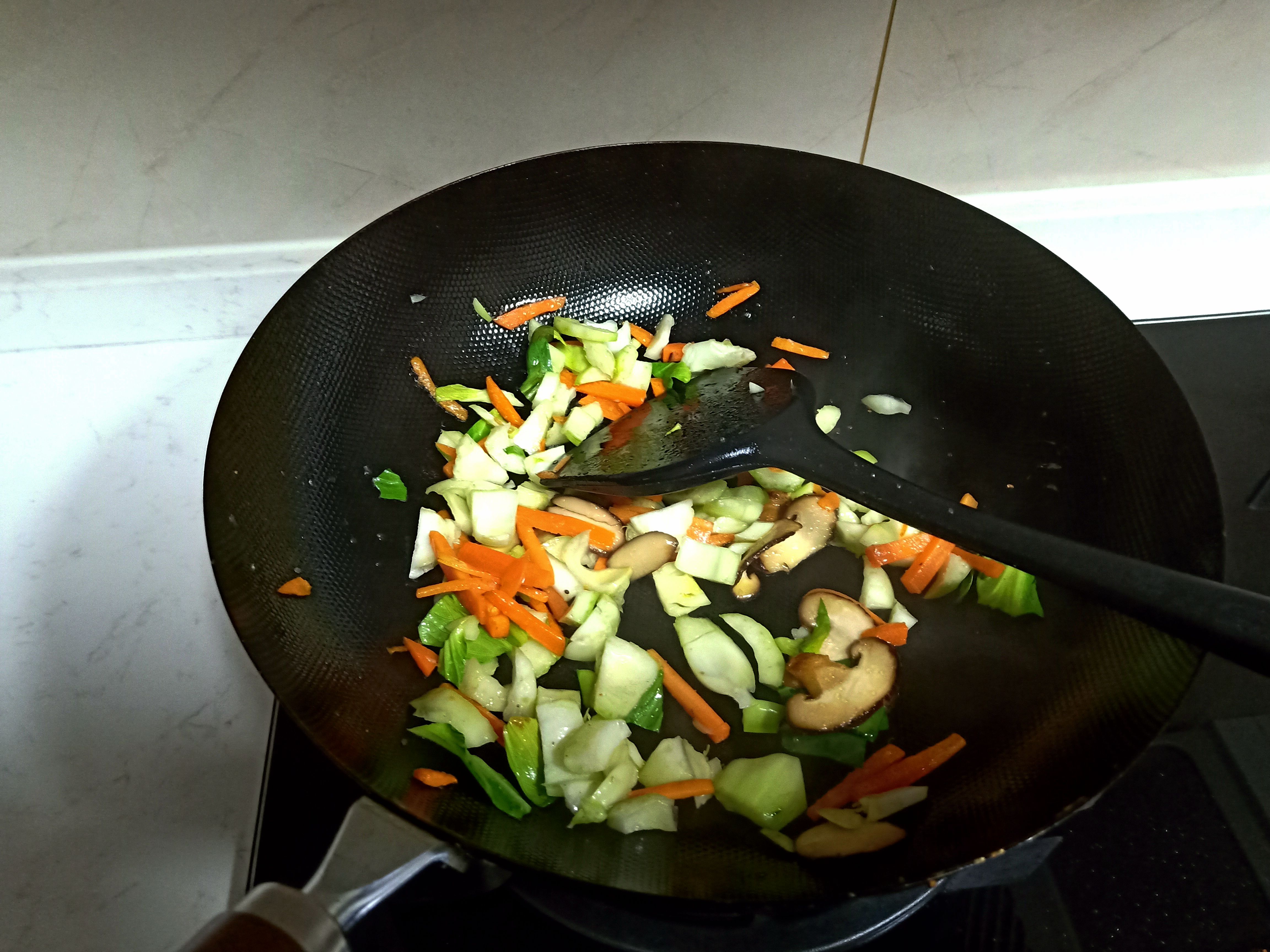 炒粉丝怎么做粘不坨特入味,怎么炒粉丝好吃又粘锅