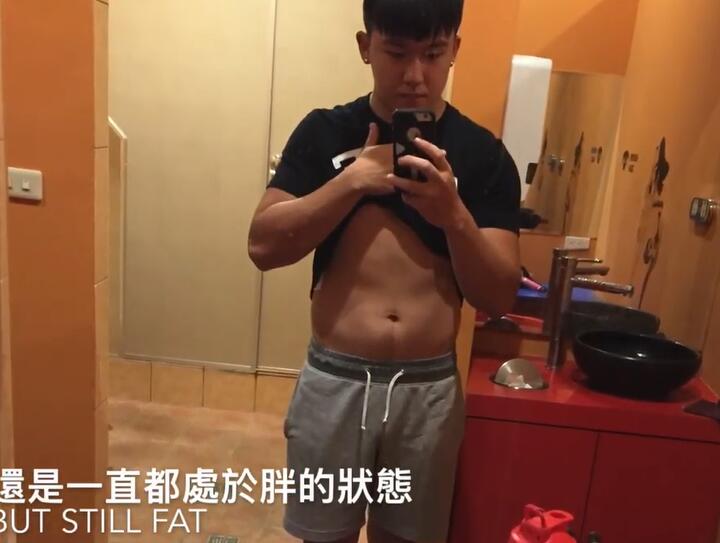 从瘦子变成肌肉猛男自然健身9年,健身前后对比肌肉猛男