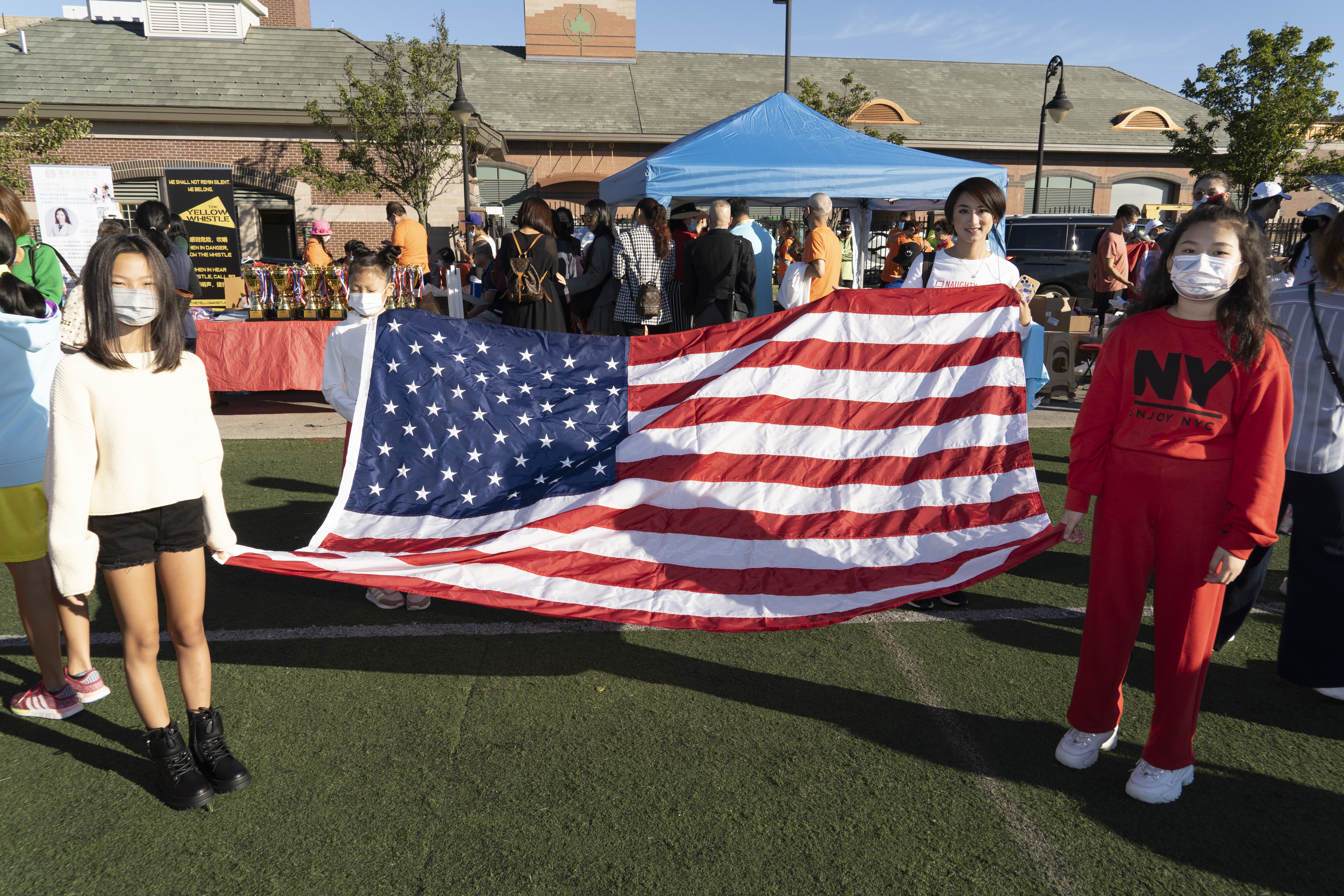 庆国庆70周年主题活动,庆国庆文艺汇演中国红