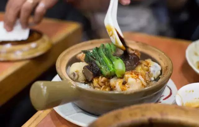 一锅出的饭,一锅出糯米锅巴