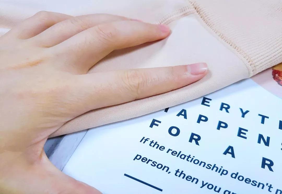 日本女生冬天穿光腿神器吗,冬季穿光腿神器时髦吗