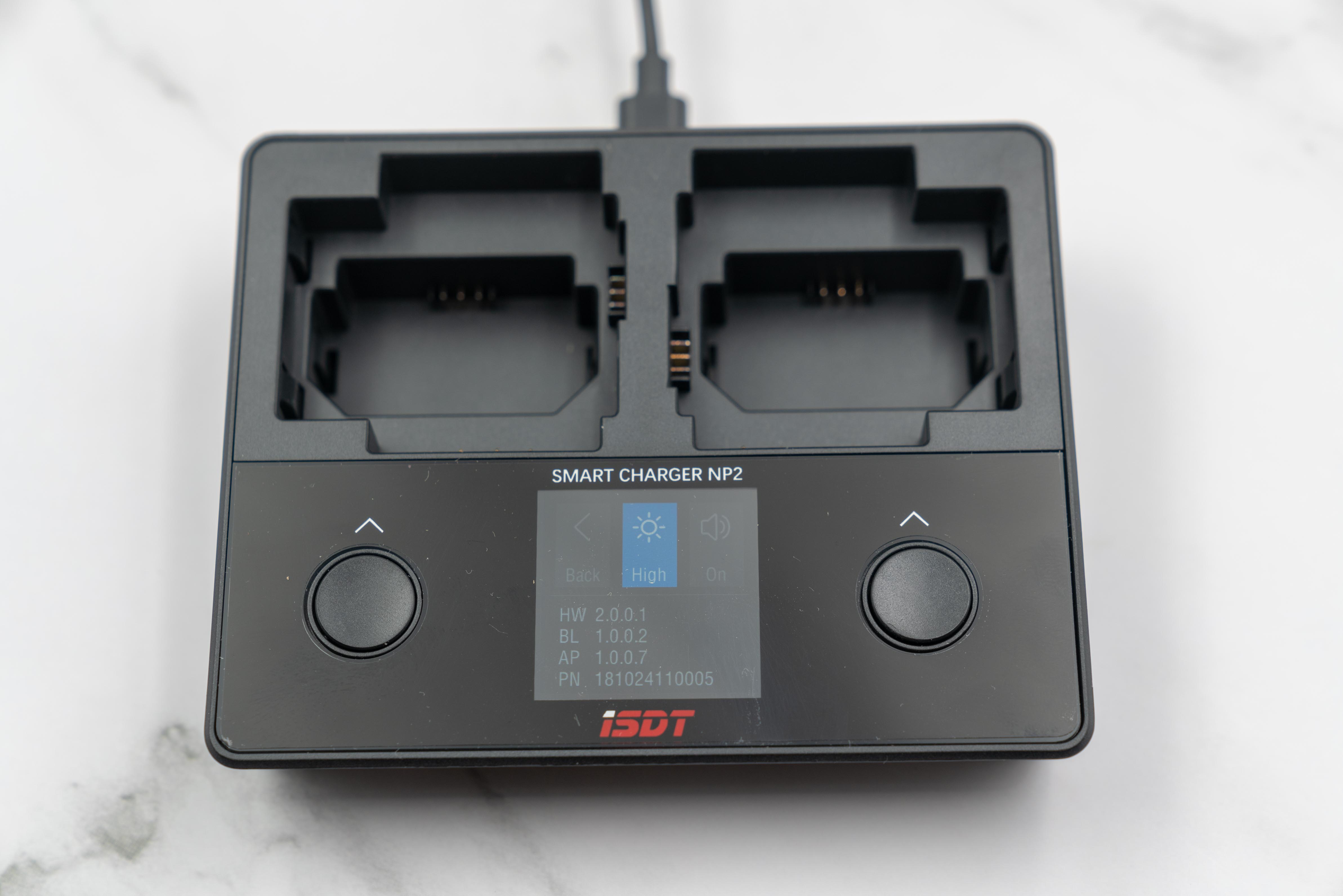 艾斯特ISDTNP2索尼相机快速充电的另一种座充选择