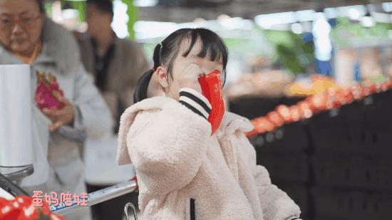 怎么教会幼儿正确超市购物,怎么教宝宝逛超市视频