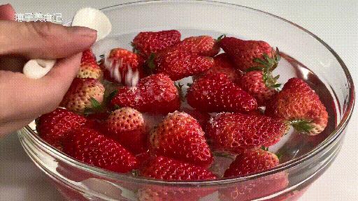 做草莓味果酱,做草莓果酱糖和草莓比例