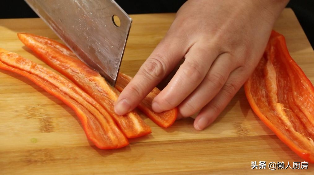 鸡胸肉怎么打汁吃最减肥,手撕鸡胸肉不柴的方法