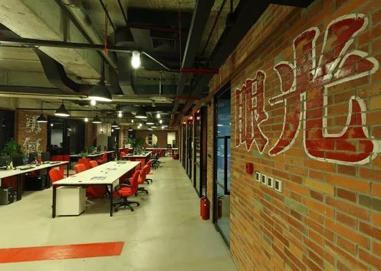 地下车库环氧地坪配色,沧晟环氧彩砂自流平地坪漆