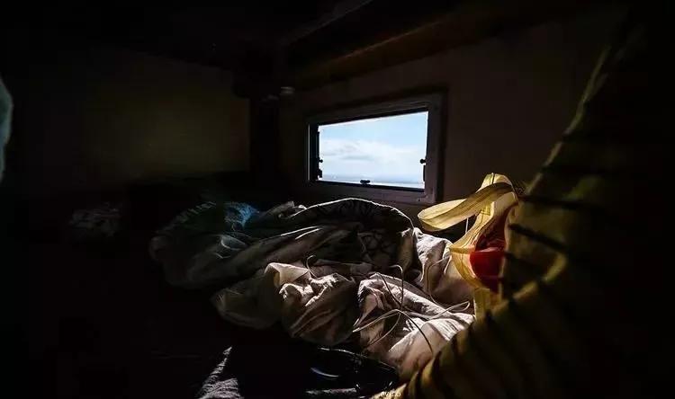 房车旅居游,房车逃离野外