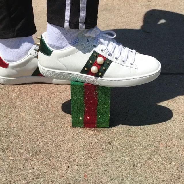 耐克阿迪鞋子销量,鞋子品牌三巨头阿迪耐克