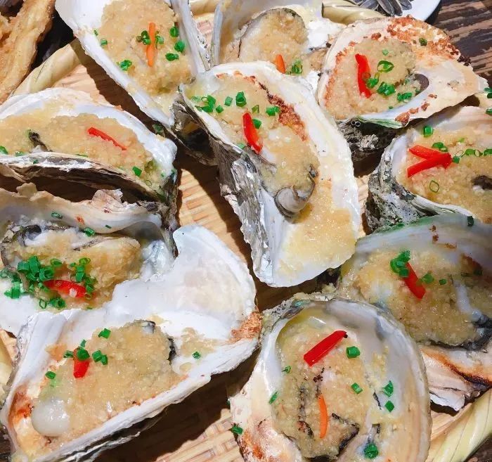 南宁可以吃超大生蚝的地方,南宁大沙田好吃的生蚝