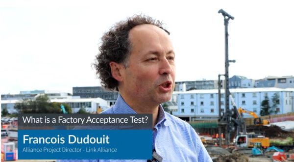 赞！中国“吃土”家伙运抵奥克兰，将加快推进新西兰城铁工程进展