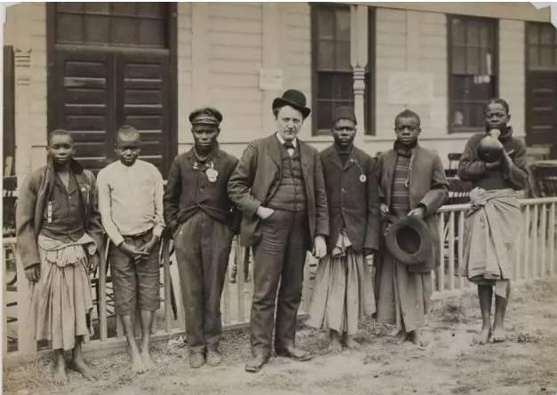 人类观光动物园,人类去动物园的迷惑行为