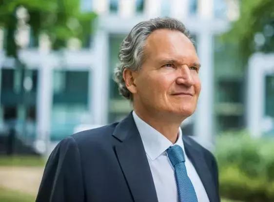 中国力挺全球学术“拆墙”！期刊论文走向全球免费的浪潮已然掀起