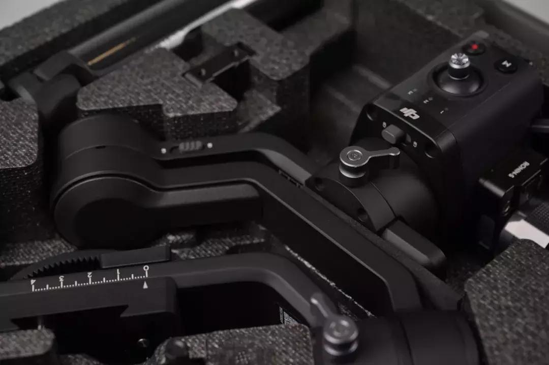 大疆如影sc基础版和标准版区别,大疆如影sc竖屏拍摄使用教程