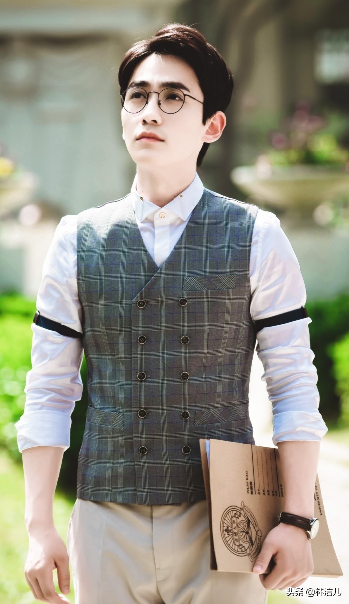 年度明星带货王出炉,热巴打败刘雯,朱一龙新上榜,杨幂连任冠军