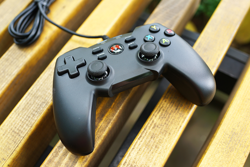 北通蝙蝠4手柄测试,北通游戏手柄蝙蝠2