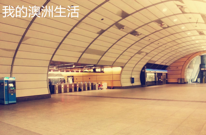 海外旅游如何坐地铁英语对话,旅游英语就餐实用口语10句