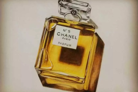 香奈儿五号香水为何经典？曾经它也被大众误解