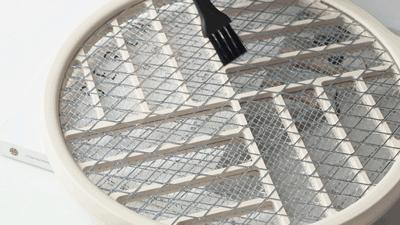 电蚊拍电击蚊子全过程,电蚊拍功率多大能电死蚊子