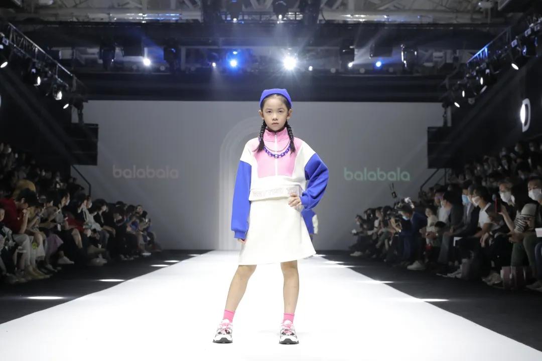 上海时装周童装巴拉巴拉,巴拉巴拉童装专场萌娃完美穿搭