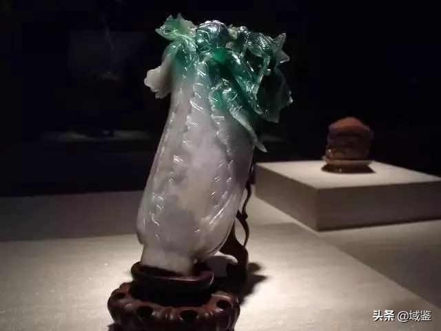 翡翠的鉴定方法介绍图解全攻略,鉴翡翠专家支招鉴定翡翠真伪