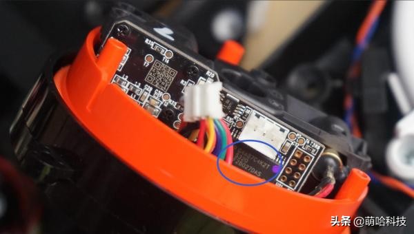 石头扫地机器人拆垃圾盒,石头扫地机器人t6拆解