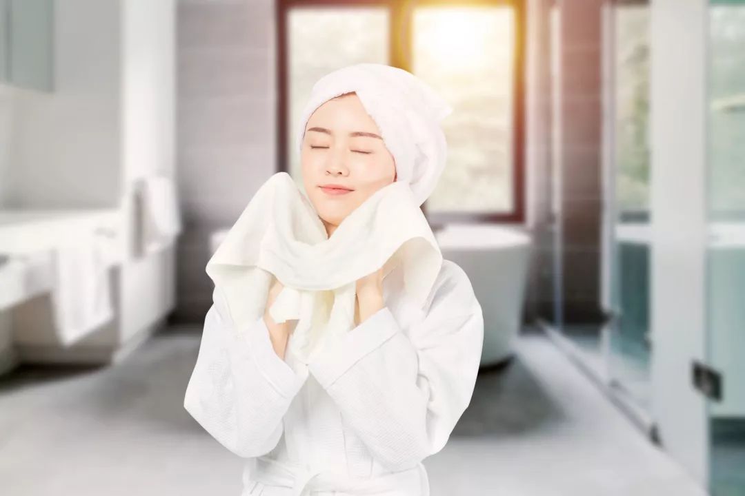 下午几点敷面膜效果最好,美白面膜几天敷一次最好