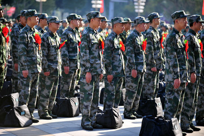 大专毕业生当兵优劣势,大学毕业当兵和大学里当兵的区别