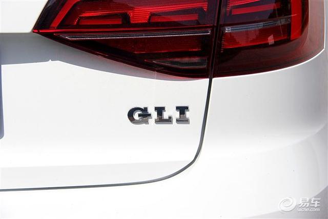 车主花15万买的速腾,小伙花了13万买了辆新速腾